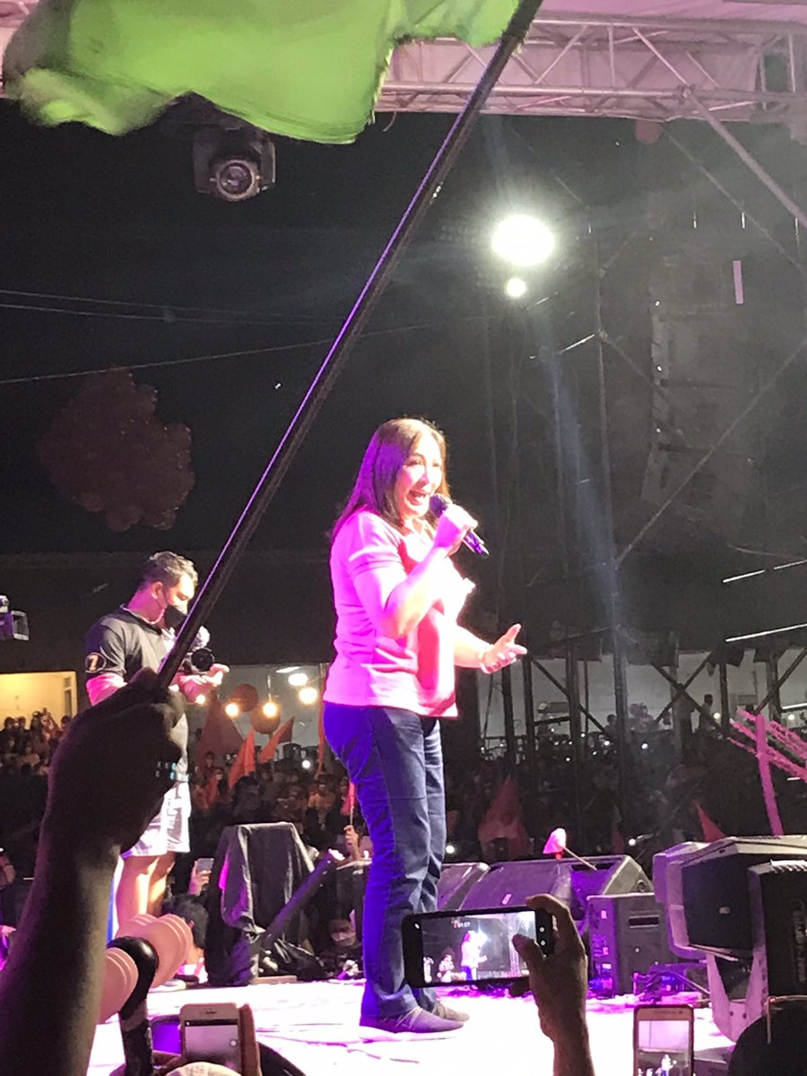 dressnmessyhair's tweet photo. Still on high! The North delivered!
Even I, was surprised with the turnout of the crowd. Indeed, we proved that solid north does not exist. Isabelaaaaaa, ang tapang natin! ππ·πΈ
#IsabelaIsPink
#IsabeLENI
#AwanTiSolidNorth
#BambanPINK https://t.co/7kaLYuCTz9