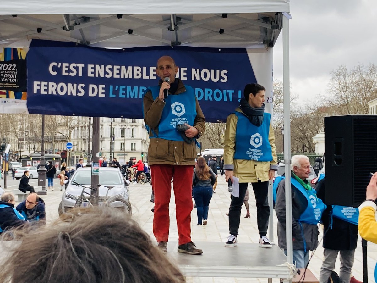 Tous les territoires mobilisés aujourd’hui place de la Bastille pour faire valoir le #Droitalemploi pour tous et appeler les candidats à la Présidentielle à un engagement en faveur de la troisième loi de généralisation.