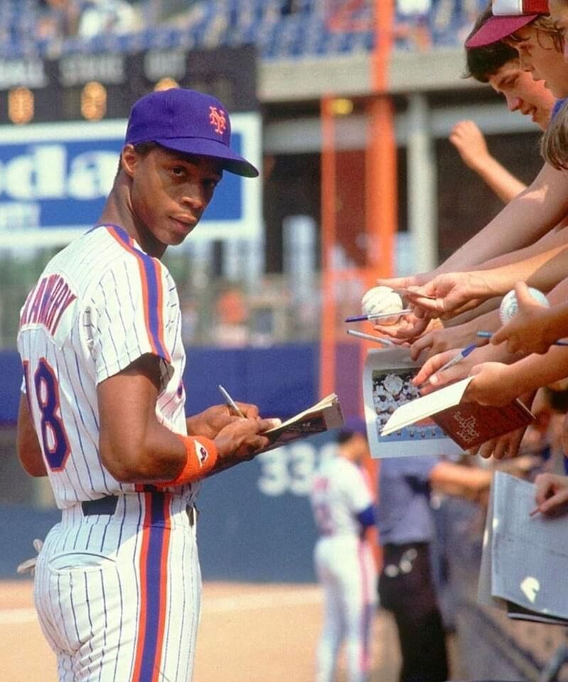Happy 60th birthday to Darryl Strawberry. Pay homage. 