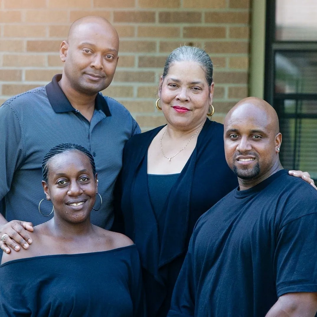 Nothing means more than the love and support of family! 

❤️ Michael Miashia William ❤️