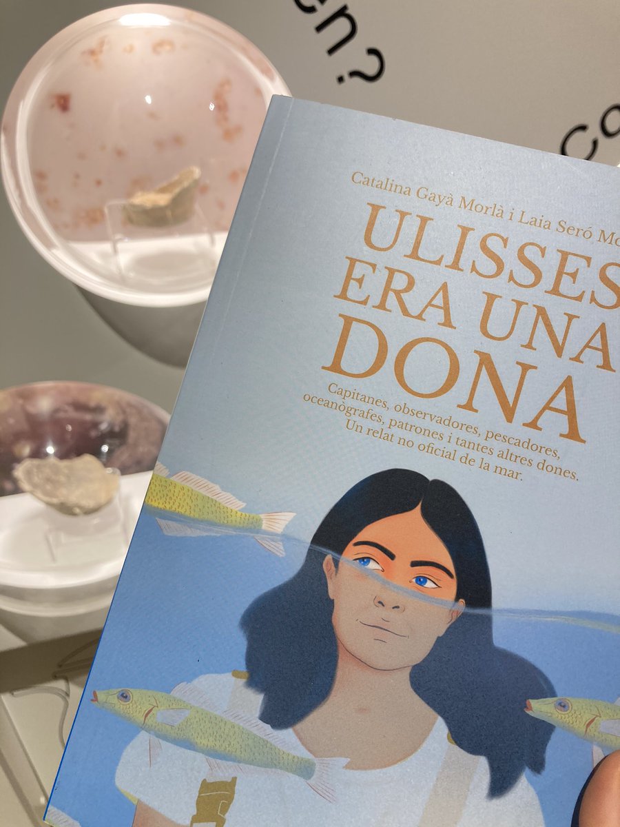 #Ulisseseraunadona al <a href="/MuseuManacor/">Museu d'Història de Manacor</a> amb l’estimada <a href="/catalinagaya/">Catalina Gayà</a>. A la sala (preciosa) de la prehistòria, fora plou i dins, companyia mallorquina de la bona. Nervis, però que bé!