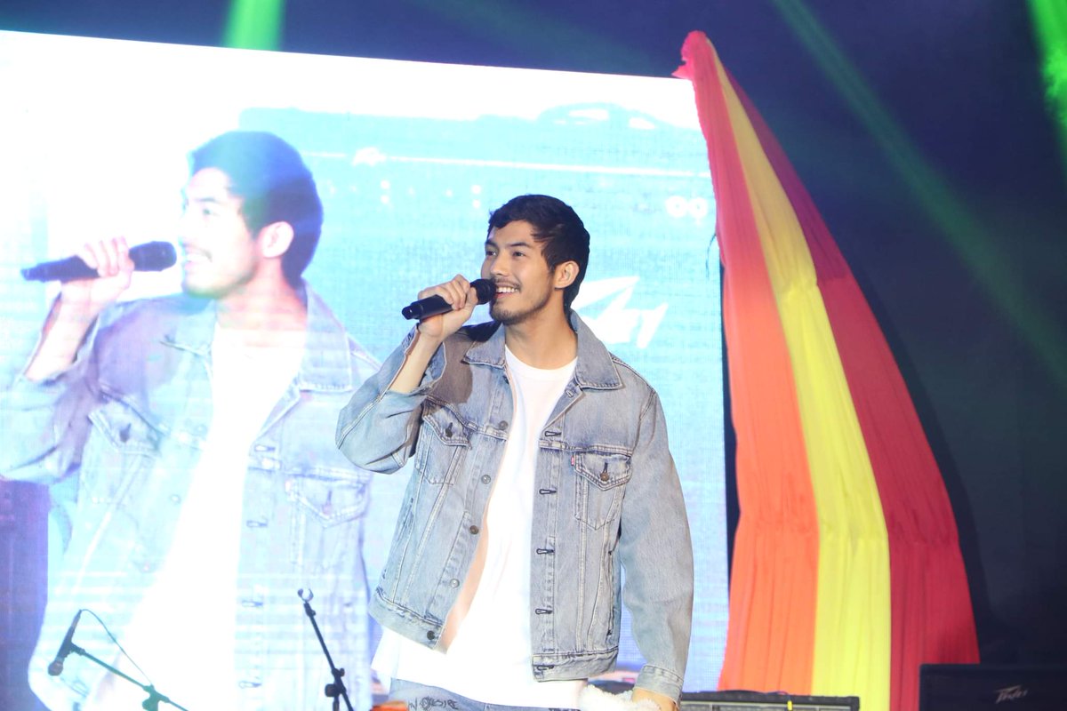 PanaboOfficial's tweet photo. LOOK | DEPED NIGHT and FREE CONCERT with TONY LABRUSCA & Milyahe Band.
This is one of the highlight events of the 21st Araw ng Panabo celebration with the theme: "Pagsaulog sa Kalampusan, Padayon Panaboan!".
#ArawNgPanabo2022
#DepEdNight
#ServicetoPanaboansServicetoGod https://t.co/4iddMDKQ8u