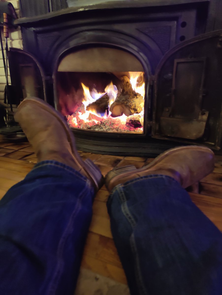GayJason7's tweet image. Keeping warm