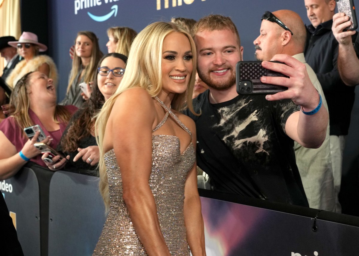 ACM Awards tweet media