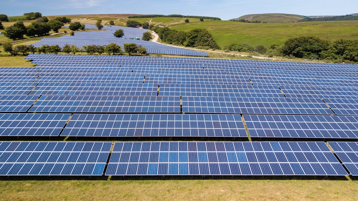 amsr_uk's tweet photo. GREEN ISSUES:THE WORLD IS HOTTING UP by #RebeccaCole.
"In  2021 largest ever survey conducted of public opinion across 50 countries, 64% of participants saw climate change as an emergency (81% in UK)." 
Click, Register, Read full chapter :
👉https://t.co/TDH9Ya8lnO👈

#Cobalt-sky https://t.co/XPN1kRLCJr