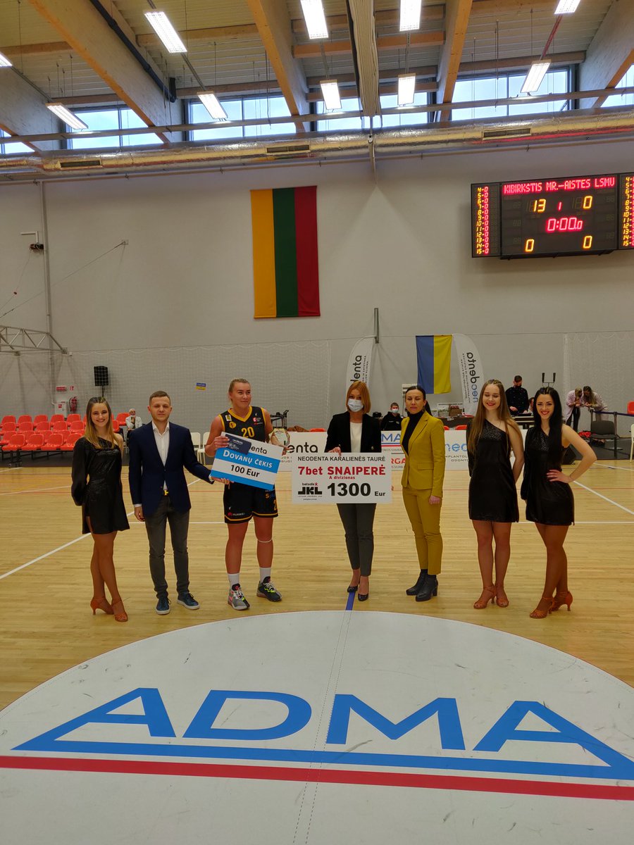 ltu_basketball's tweet photo. Urtė Bukauskaitė won the 3-point contest. #WomensLeague #LMKL https://t.co/qN8x8js5wM