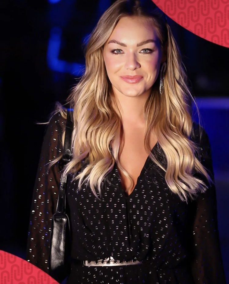 Bárbara no coquetel de lançamento do espaço UZNA, em Sorocaba/SP.