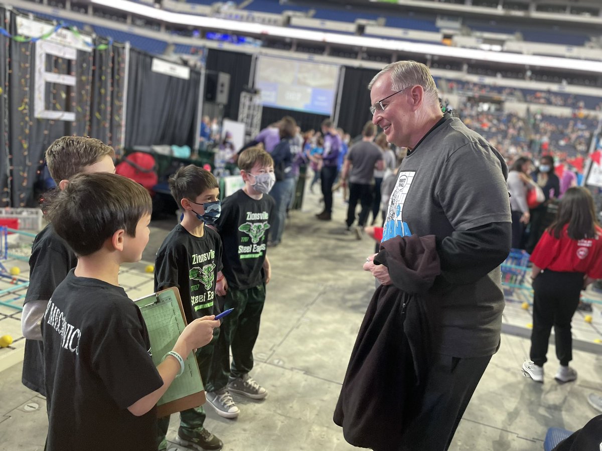 Our PVE Steel Eagles teams enjoyed a surprise visit and encouragement from former mayor of Indianapolis, Mayor Ballad, this morning at the Vex Robotics State Championships!  <a href="/Steel7707/">Steel Eagles 7707</a> <a href="/MyZvilleSchools/">Zionsville Community Schools</a>