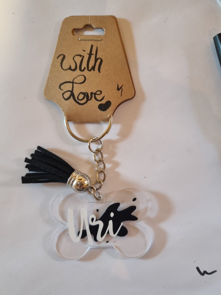 Kumiko__Yuki's tweet photo. Bin bisschen am Testen und habe #schlüsselanhänger für Freunde gemacht... natürlich mit den Namen der Hunde drauf...
Falls jemand auch einen möchte, gerne einfach melden ☺️
#plottertwitter #DIY #selfmade #handmade #selbstgemacht #handgemacht #kreativ #plottern #keychain https://t.co/UL6hgAOVuu