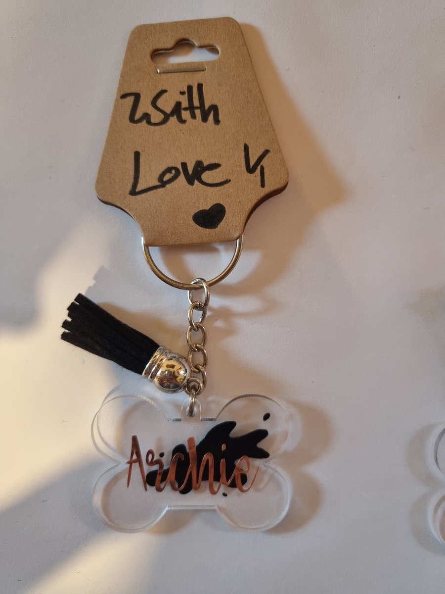 Kumiko__Yuki's tweet photo. Bin bisschen am Testen und habe #schlüsselanhänger für Freunde gemacht... natürlich mit den Namen der Hunde drauf...
Falls jemand auch einen möchte, gerne einfach melden ☺️
#plottertwitter #DIY #selfmade #handmade #selbstgemacht #handgemacht #kreativ #plottern #keychain https://t.co/UL6hgAOVuu