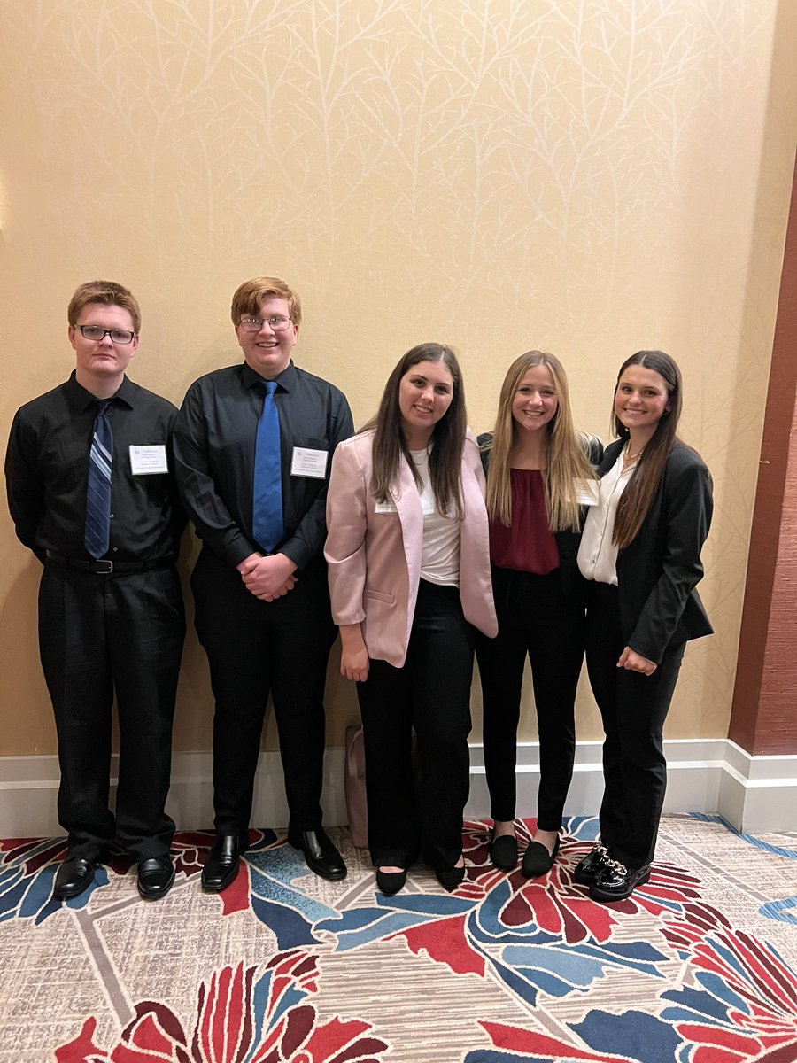 TCooke82's tweet photo. CHS FBLA competing at the state competition! #OneHurricane @CHSCanes https://t.co/s6VHCNuv0S
