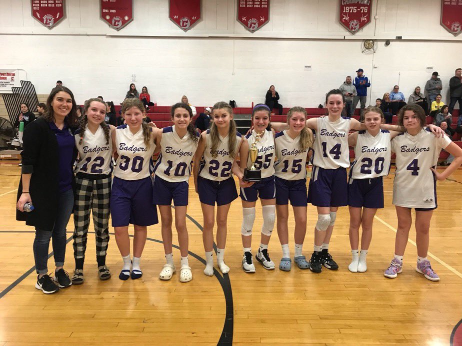 BHS_LadyBadgers's tweet photo. Great season girls!! #TheFutureIsBright #LearningToRow https://t.co/rEtR1drUVX