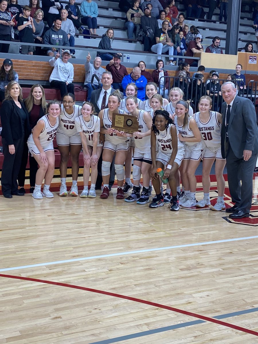 SC_Mustangs's tweet photo. Championship Saturday!! Great Day To Be A Mustang!! Hope To See Mustang Nation in Emporia Tonight at 615pm. This Already Has Been A Special Season and One We Won’t Forget! Help Them Take That Last Giant Step Tonight!! Go Mustangs!! https://t.co/FPvEbtlG3Q