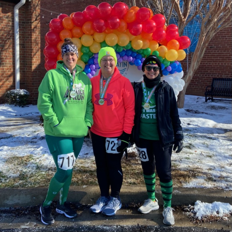 Bg262's tweet photo. It's us. We're the crazies.
Congrats to @BGRoadRunners at their lucky race 🍀🌈
#bg262 #laceup #babyitscoldoutside #winterrunning #crazyrunner https://t.co/xeY2oAkcw6