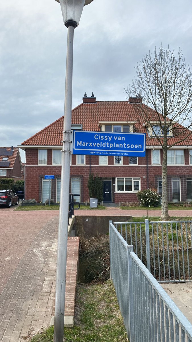 ArendsKathy's tweet photo. Zaterdag campagne dag @VVD_LL. Bijzondere gesprekken, waardevolle gesprekken maar bovenal tevreden inwoners in @Lansingerland #GR2022 https://t.co/2wipbykgbC