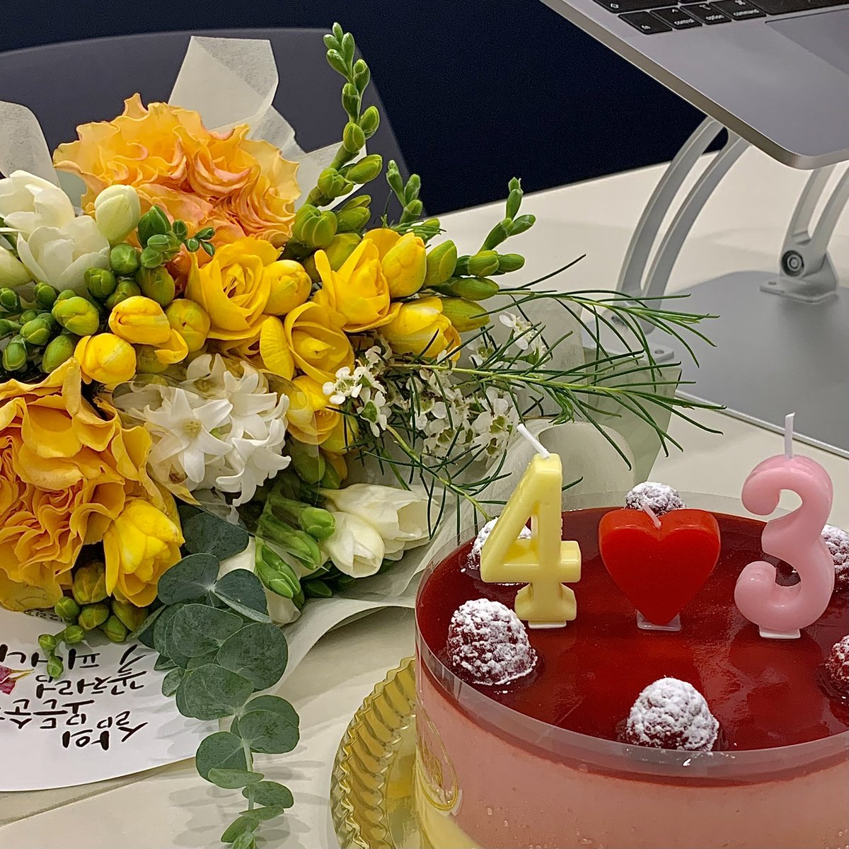 🎥 video call / Twitter