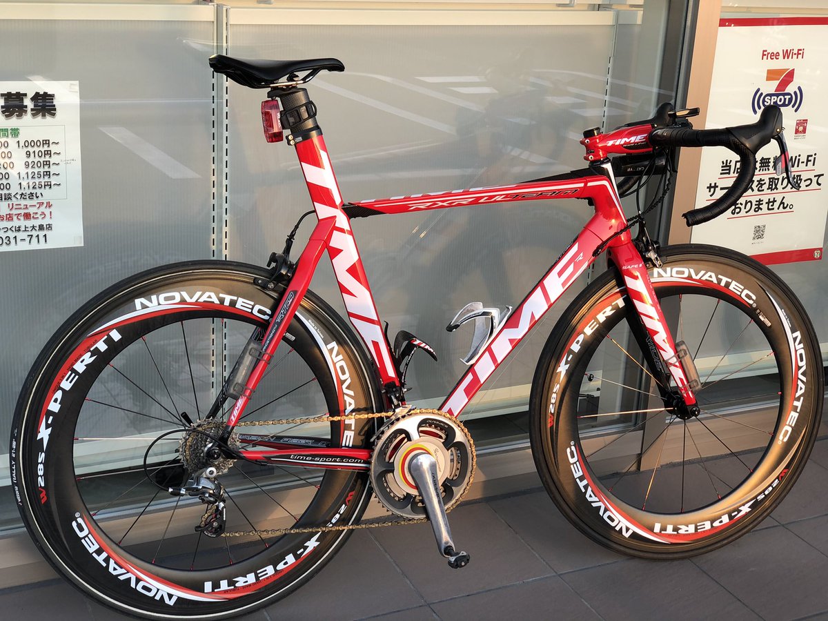 Yuyapandani's tweet image. エアロロードにはスーパーディープリムでしょ！
85mmは漕ぎ出しモッサリですが、スピードに乗ると速い‼️

#time
#novatec