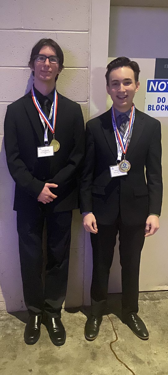 Nipmuc DECA 2022 winners 👏