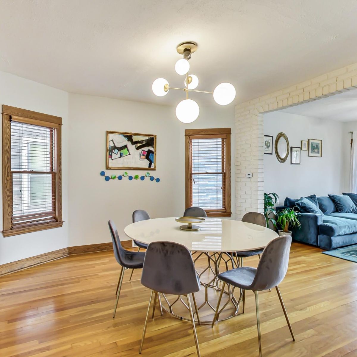 HomePartner's tweet image. HOT AVONDALE SFH: Grand Opening 🍀 SAT &amp;amp; SUN 11am-1pm 🍀 4 BD Renovated Bungalow on WIDE Lot.  Unfinished basement with great ceiling height! 2 Car garage. Great Deck and Yard. DM for more info. 🍀 mailchi.mp/chicagohomepar…