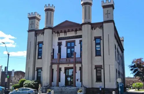 smithcollege's tweet photo. City of Northampton Mayor Gina-Louise Sciarra '96 has unveiled a five-year, $91 million Capital Improvement Program (CIP) plan that includes how Northampton will use a 2021 gift from Smith College.  https://t.co/R5Kz2Ys7dQ https://t.co/qop13FWC9w