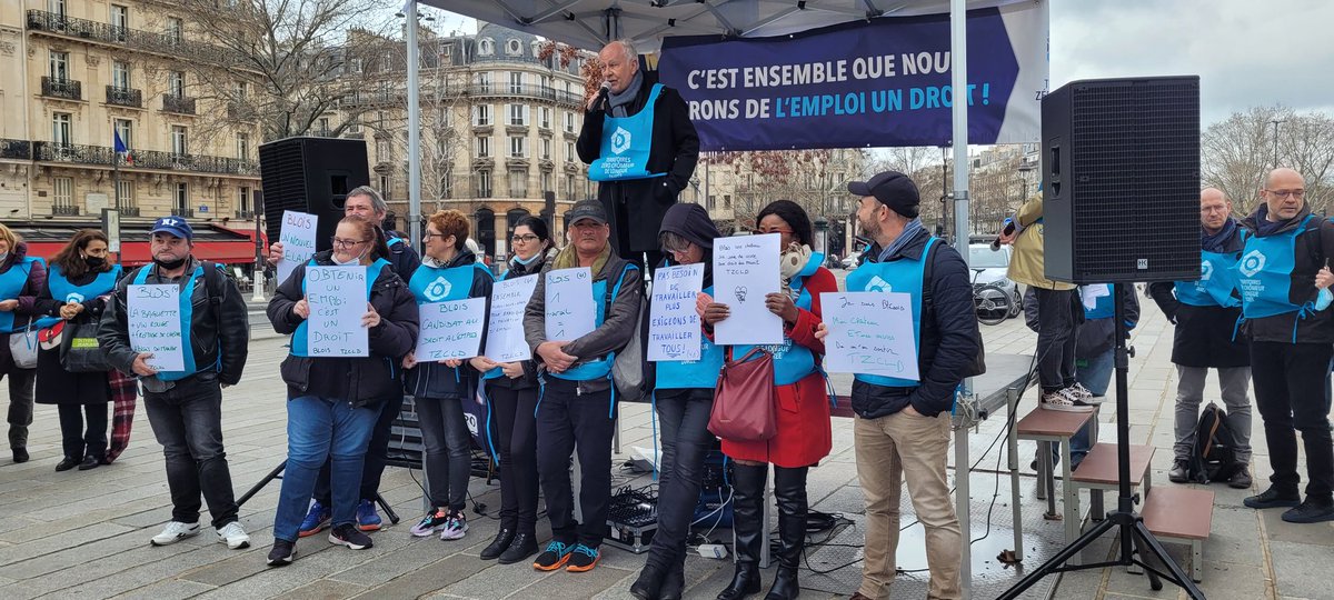 COORACE's tweet photo. Très belle mobilisation Place de la Bastille pour le #droitalemploi et des témoignages réjouissants 
 @ZeroChomeurLD 💬@LaurentPINET "Nous portons un autre modèle de société ancré au cœur des territoires, porteur d'émancipation individuelle et collective #Ensemble #Droitalemploi" https://t.co/squAaWjweP