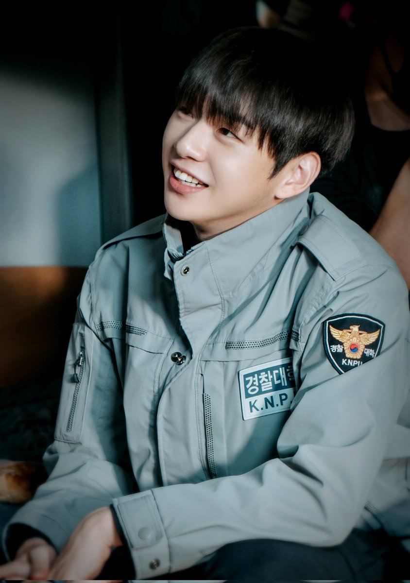 himmelMechtilda's tweet photo. 제복녜리
믓찌다녤
❤❤❤

#강다니엘 #KANGDANIEL
#네이버포스트 #너와나의경찰수업 #너나경 #RookieCop @konnect_danielk https://t.co/7AhmRuyPcy