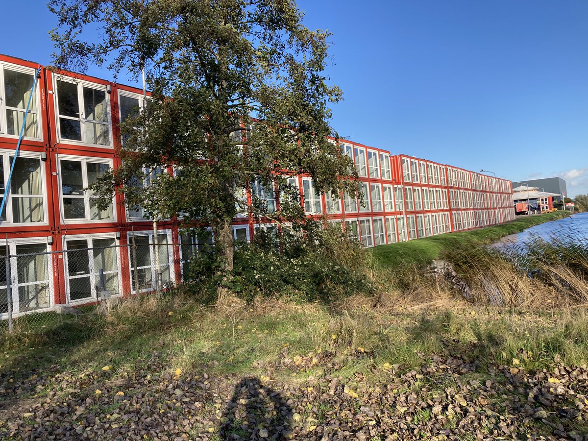 Ybemaverhuur's tweet photo. #Terschelling woningnood tijdelijk snel oplossen. Containers met voorzieningen kan mooi.
Wel opschieten, begin van het jaar stonden er plenty, dunt al aardig uit. https://t.co/omNctod2V5