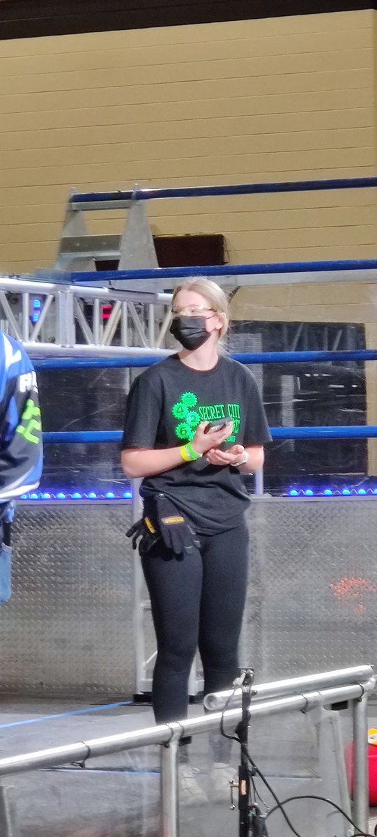 AngiAgle's tweet photo. #FRC4265 Alliance captain, ranked 4, chosen by #FRC4020, top ranked team. https://t.co/6T8UI8KHye