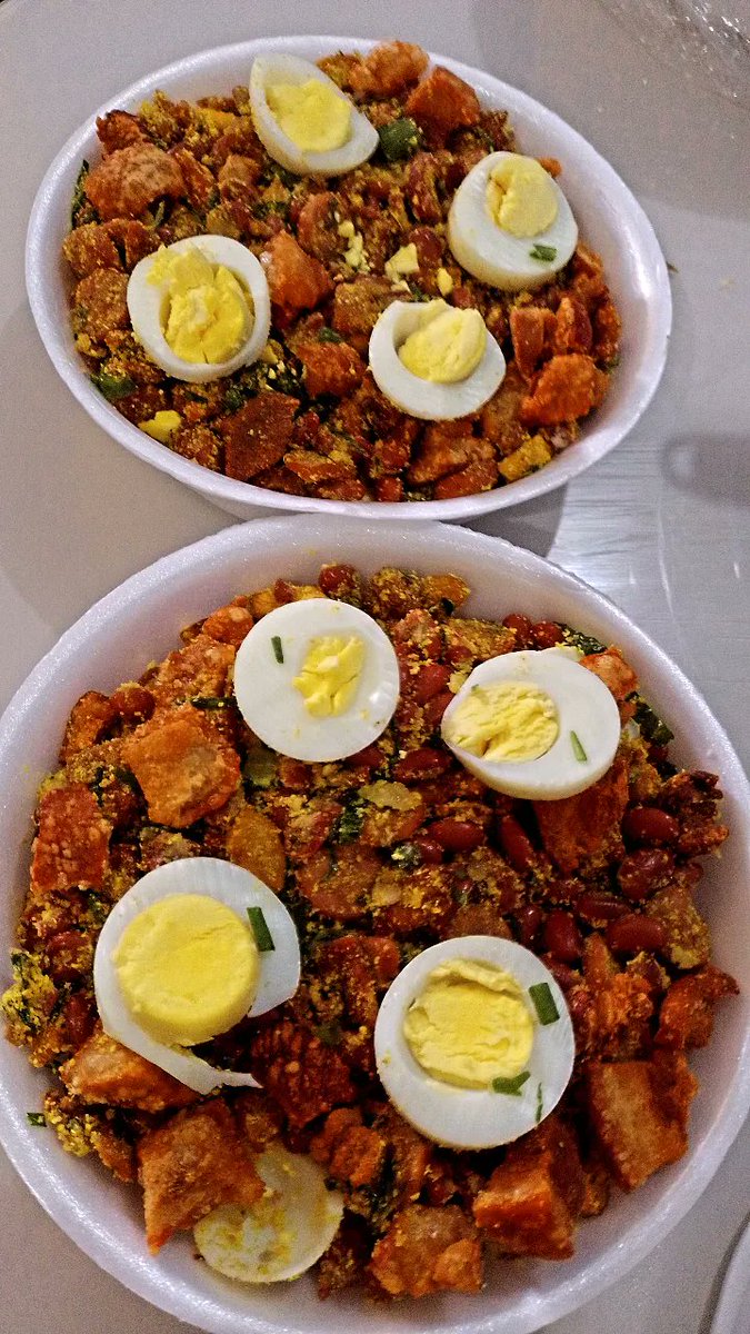 Loiraaa2020's tweet photo. Garanta seu almoço de domingo 
Faça seu pedido com antecedência 
27 998244875 https://t.co/ikun5HuBSn