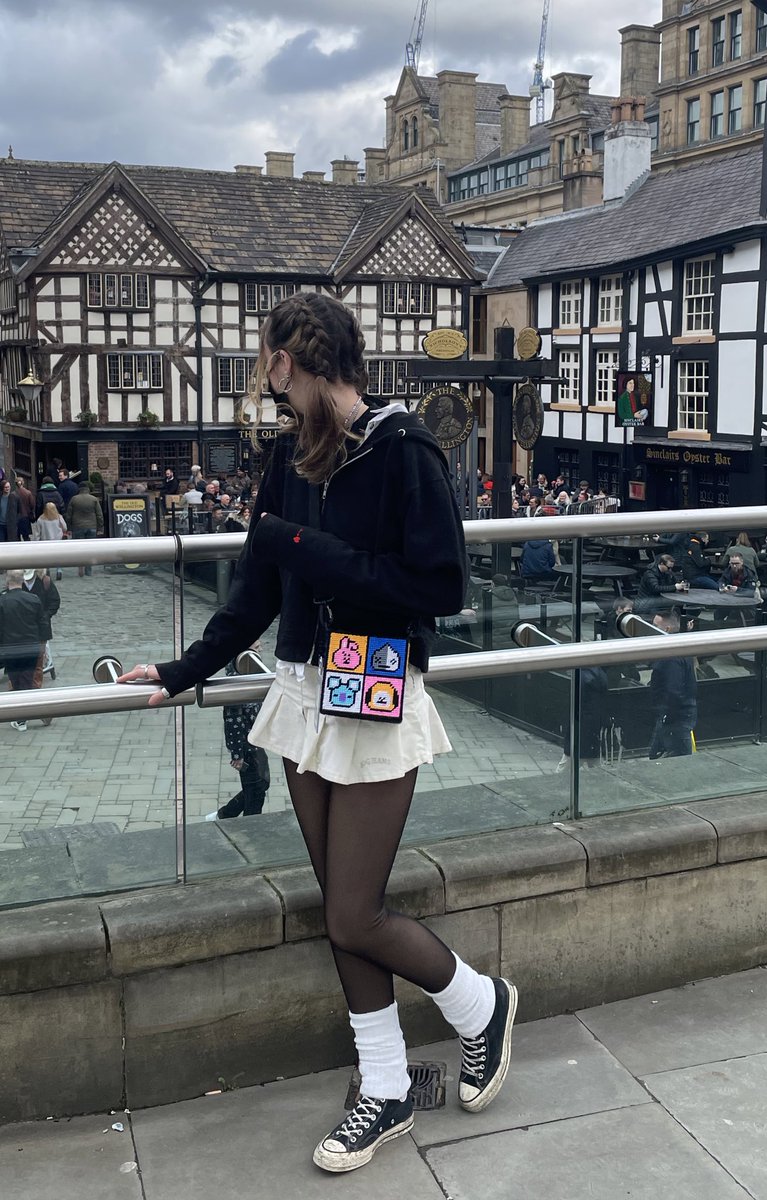 hoesoks's tweet photo. handmade unif inspired bt21 bag for #PTD_ON_STAGE_SEOUL live :-) 💛💗🤍💙 https://t.co/87jLN24OSr