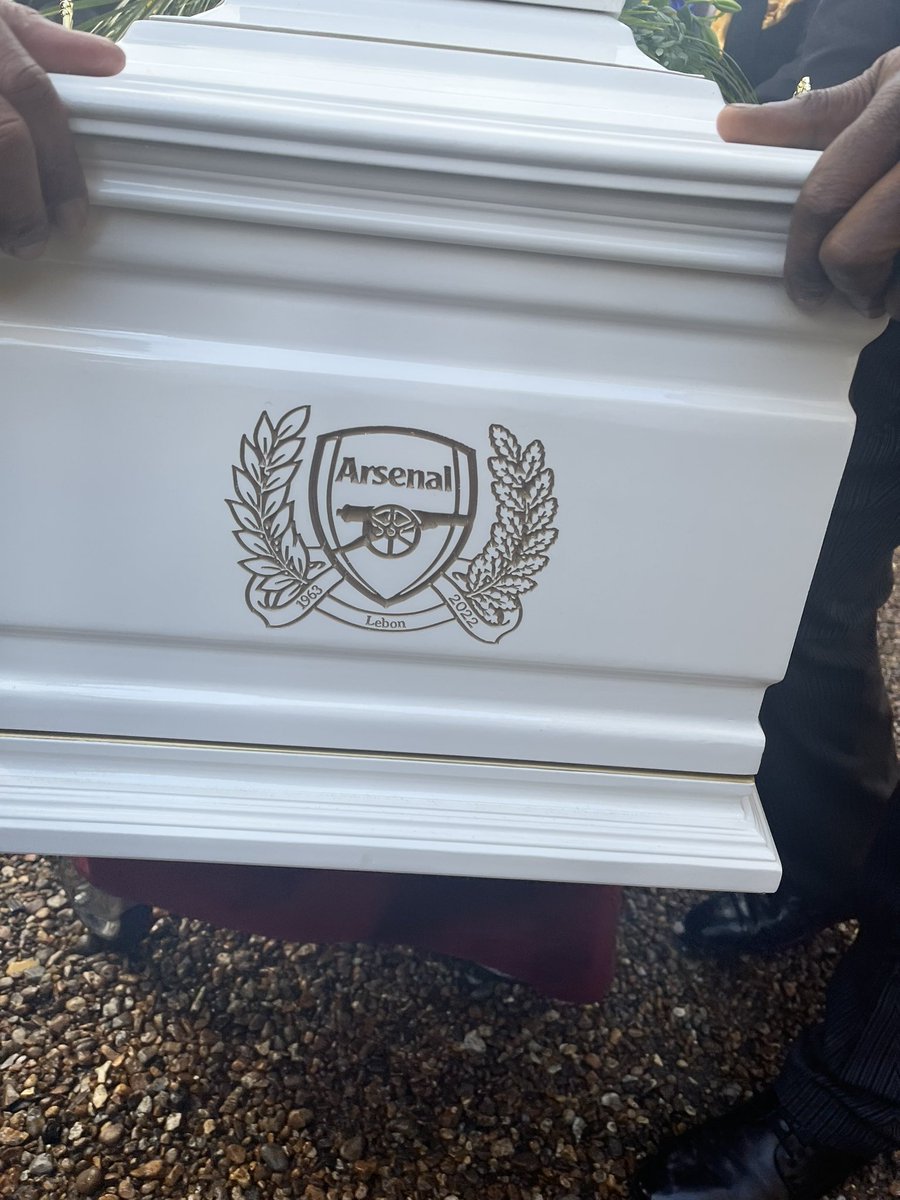 estreyah_'s tweet photo. A Gooner till the end. Sleep well Dad ❤️ https://t.co/jxbJg4D9UN