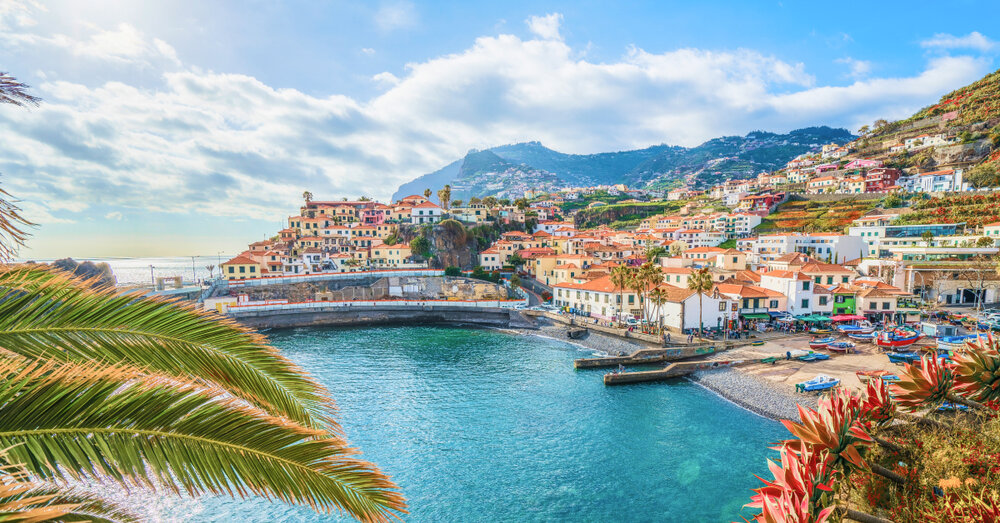 DFTours's tweet photo. Happy Saturday! 
Our newly designed 9 Days/8 Nights #Majestic Portugal for 2021 will feature #colorful #Lisbon for three #nights! Be swept away and immerse yourself in #Portugal’s rich cultural heritage.
Check out our “Majestic Portugal” #Tour ✈️🌍
👉🏼 https://t.co/3jkUcLx13V https://t.co/OrFAAw19da