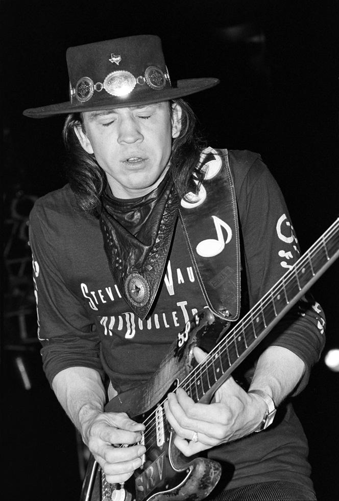 bluezharp's tweet photo. Stevie Ray Vaughan
East Rutherford, NJ, 1983.
Photo by Ebet Roberts https://t.co/kFDum111I8