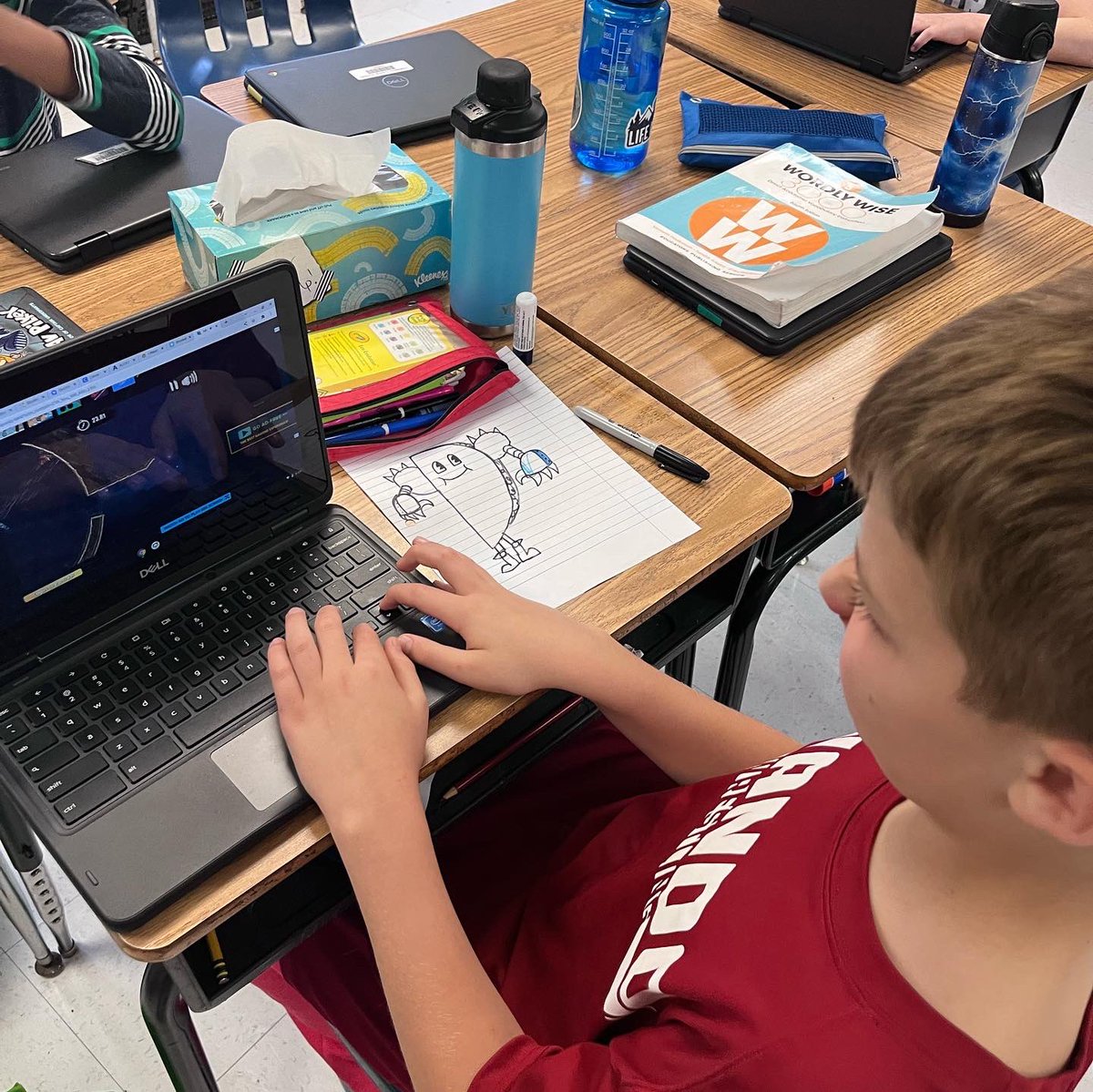 mrsG_learns's tweet photo. Indoor recess fun yesterday as a reward for the class filling their Pom Pom jar!!! Love watching them work together in the room! https://t.co/zpGtc2Poh6