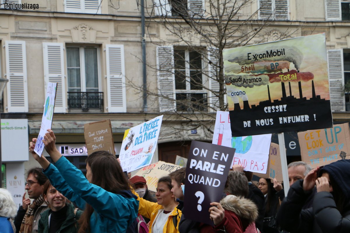 mizagav's tweet photo. Paremos la #guerra y salvemos la tierra #LookUp #paris https://t.co/ohzUEKlwIq