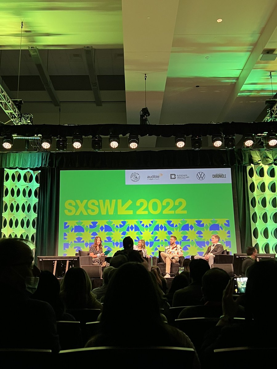 kymills44's tweet photo. Amazing first session (for me) at #SXSW!

“Disruption doesn’t happen when you’re doing what everyone else is doing.” https://t.co/QuWuJQfRfG