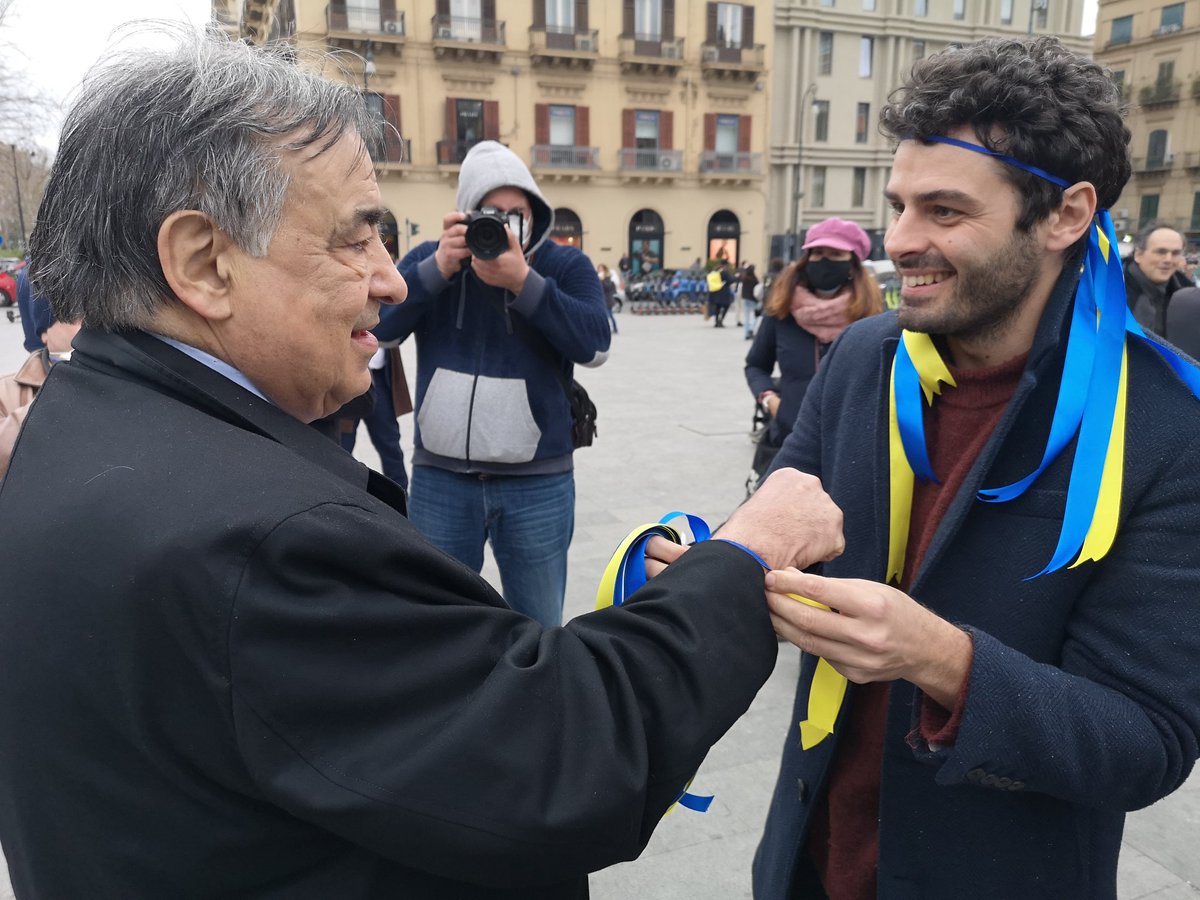 LeolucaOrlando1's tweet photo. #Palermo sta con l'#Ucraina. Insieme a #PinaPicierno, vicepresidente del @Europarl_IT e a #ViktorjaProkopovych per condannare l'aggressione militare di #Putin e per confermare i valori di dell'UE nel ricordo di #DavidSassoli. #CitiesWithUkraine @pinapic #CitiesstandwithUkraine https://t.co/byVXHNla0T