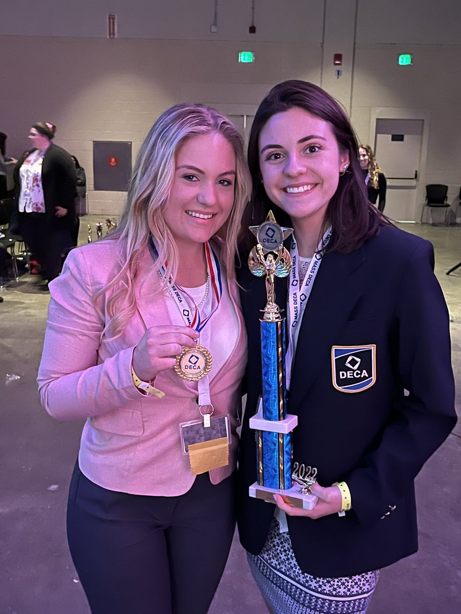 Madison Estes tweet media