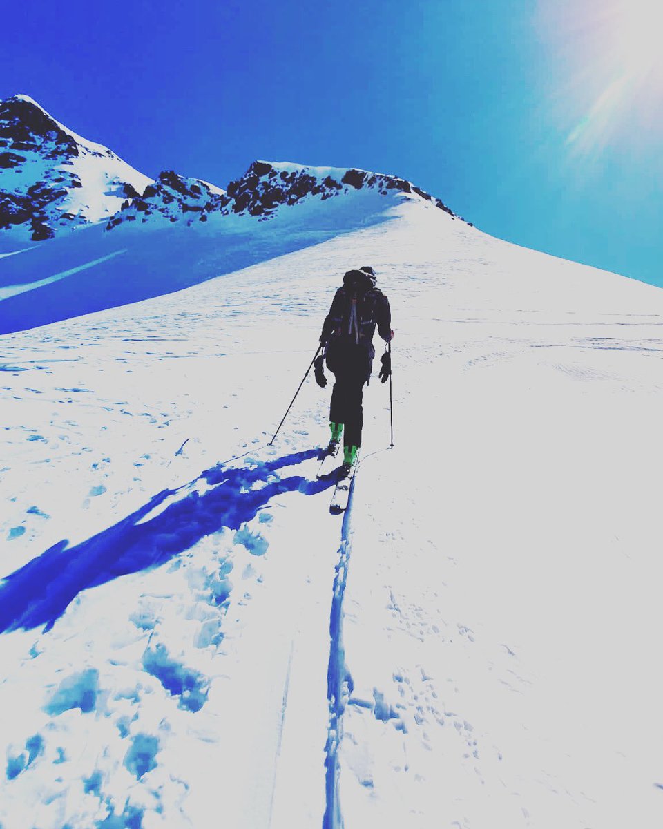 FSnowsports's tweet photo. Finding #adventures making #memories 

@Elan_Skis @RoxaBoots @Arcteryx @PlanksClothing 

#Alwaysgoodtimes #Chamonix #Megeve #StGervais #Flaine #Samoens #Morillon #LesCarroz #LesContamines #escape #peace #travel #ski #skitouring https://t.co/8NYj1YzgRx