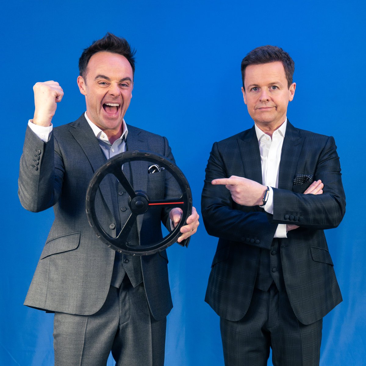 antanddec's tweet photo. The item we’ll be hiding in tonight’s show is… The wheel! ⚙️ #teamwheel 

All you need to do is spot it, screenshot it and send us a pic using the hashtags #ICanSeeYourThing #SaturdayNightTakeaway 🕵🏻🎉 https://t.co/R1jw657Uiu