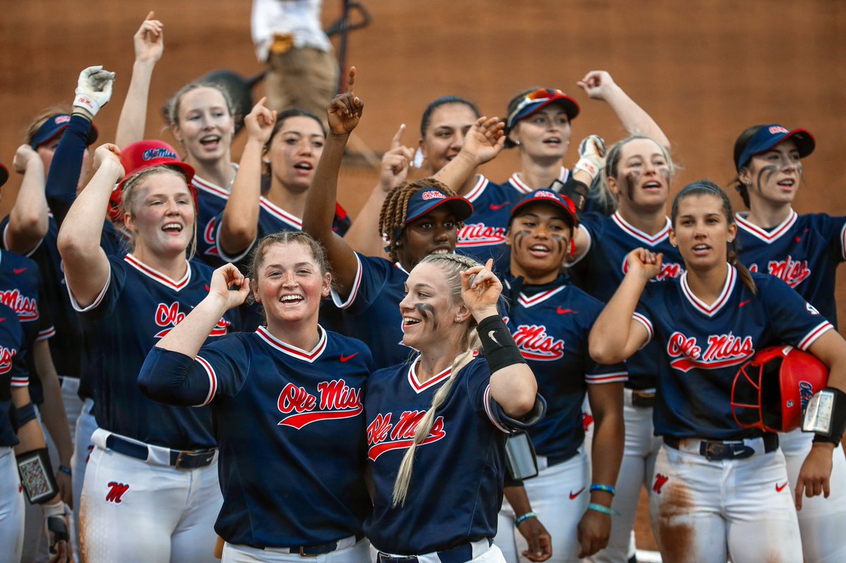 OleMissSoftball's tweet photo. That 𝟐𝟏-𝟒 feeling https://t.co/n5lONBnos8