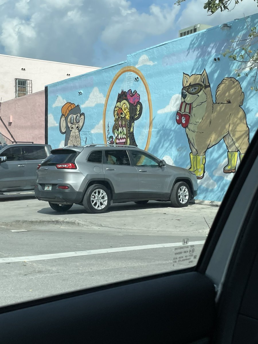 chri5pyto's tweet photo. Just saw some #BAYC art down the street from my house 🤯 https://t.co/j33Awsepd1