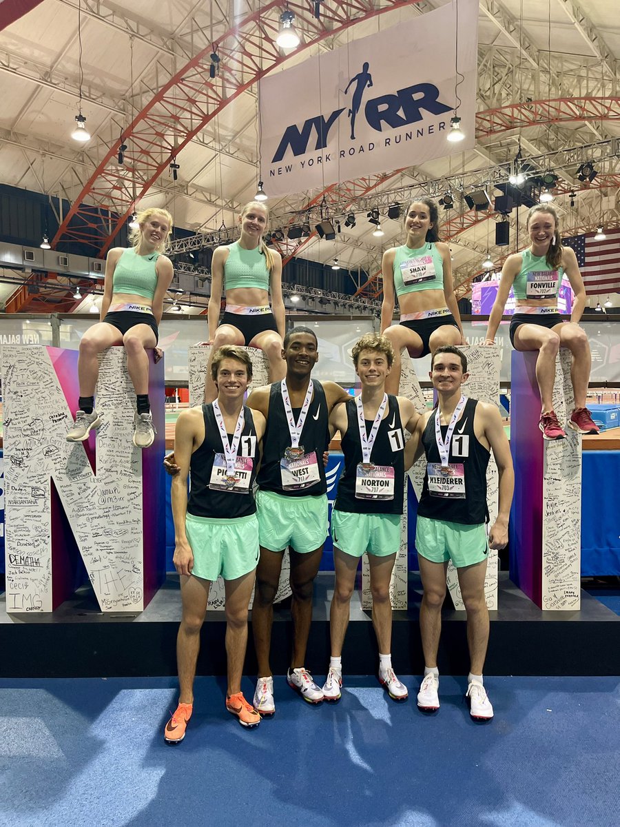MerDolhare's tweet image. Great day at New Balance Nationals @ArmoryNYC! Both CD Track Club DMRs showed UP! 

Anna, Emma, Linde + Harper: 8th in Nation w/2PRs @ccdsbucs record + 2nd all-time indoor NC best mark.

Pete, Lionel, Everett + Connor: 2nd RisingStars w/3PRs, BUCS record + 4th all-time NC mark.🧨