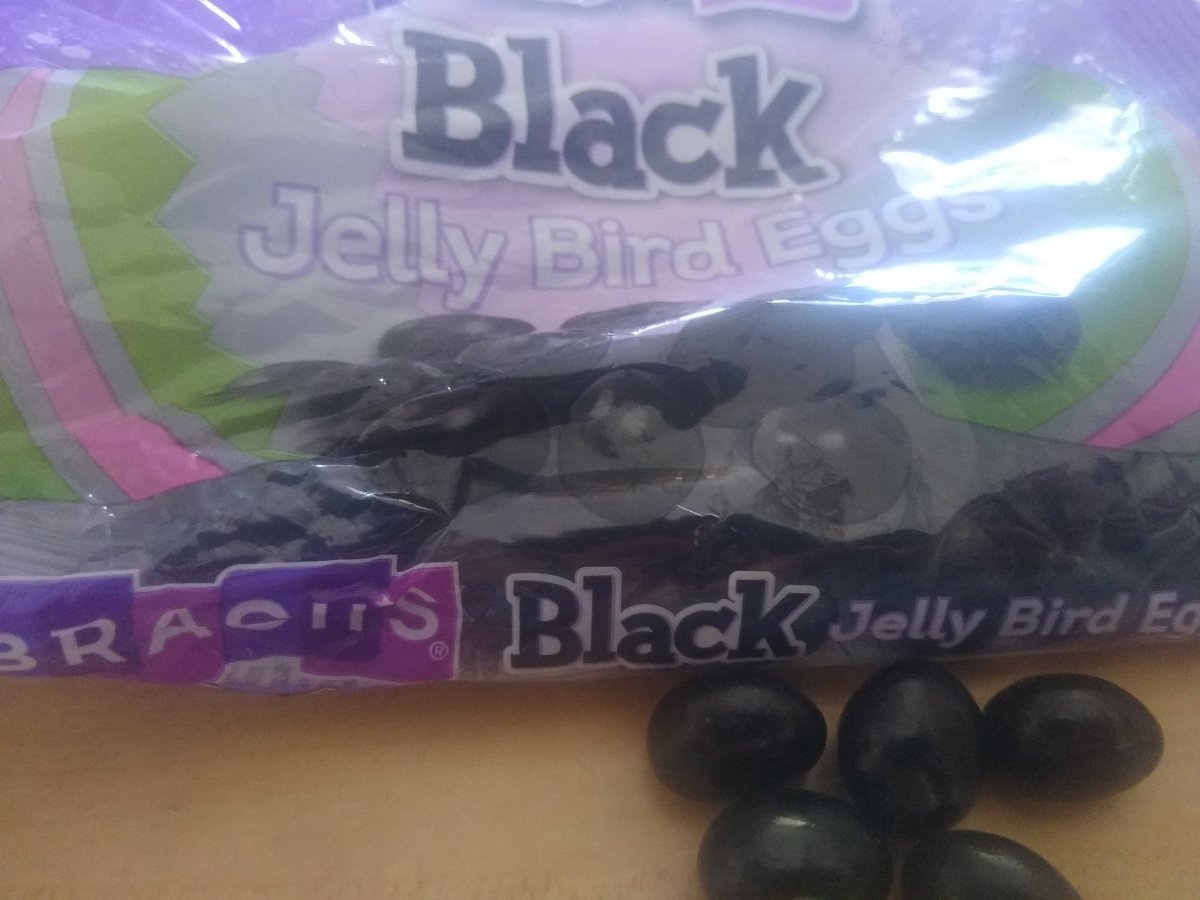 71IAMSJustMe19's tweet photo. I went past the Easter candy isle & found these. :) If we ever one day share some jelly beans. I'll pick out all of these & leave you the rest, I'd share them too though if you like them, but many don't like the taste but the black licorice taste is my fave. :) #Iwillshare https://t.co/BCrOK54tua