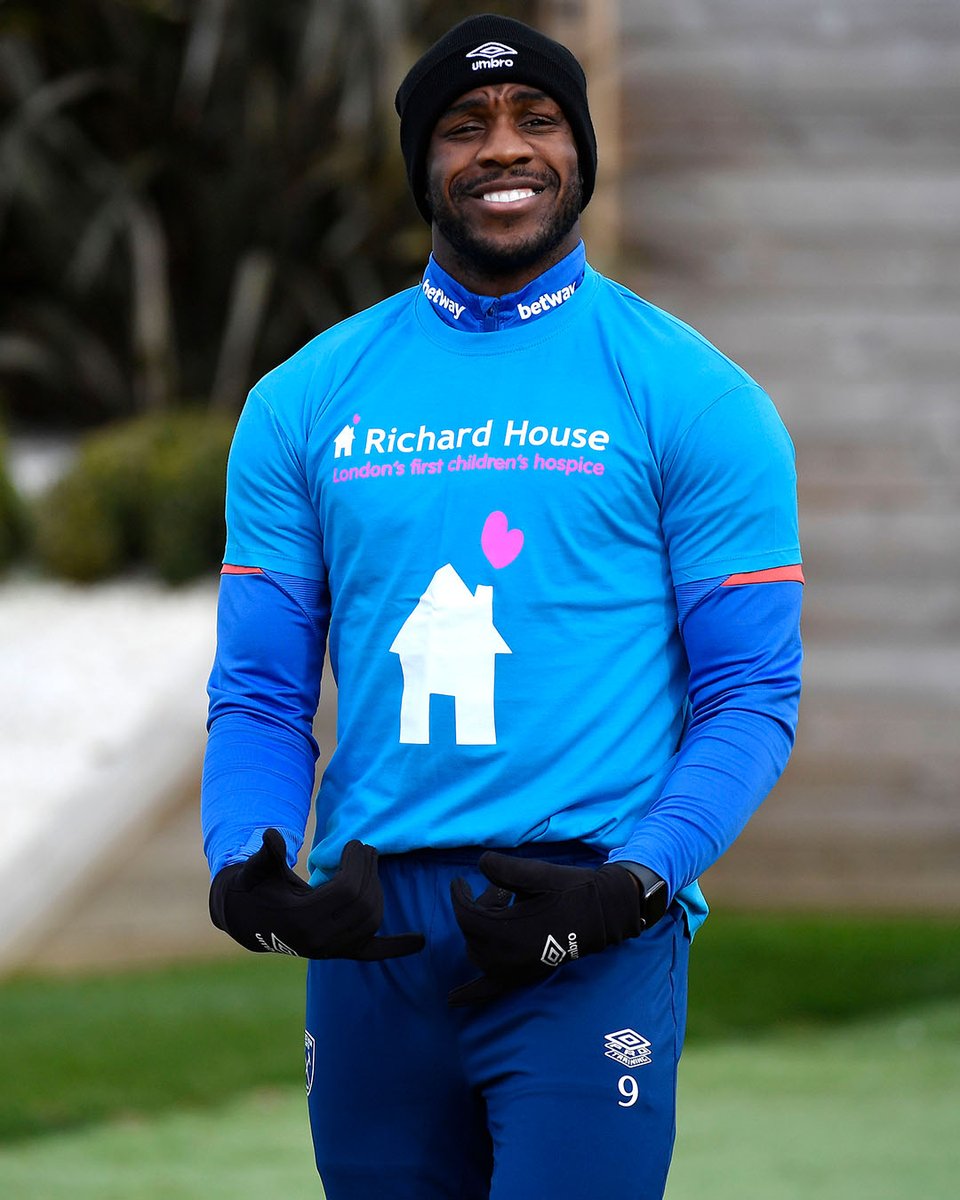 WestHam's tweet image. 👋😄 @Michailantonio