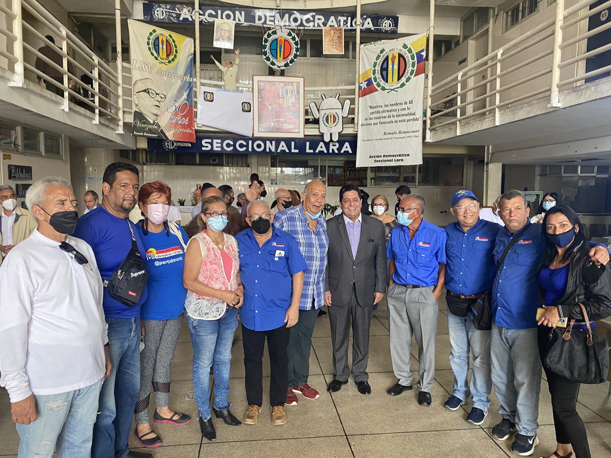 edgarzambranoad's tweet photo. #12Mar | En actos conmemorativos del Día del Campesino y de la Mujer, enarbolamos la lucha histórica que realizan nuestros hermanos venezolanos. Desde @ADemocratica Lara en Resistencia ofrecimos un brindis a @partidoUNT por sus 16 años de fundación ¡Es urgente la unidad nacional! https://t.co/cvJ86ZZHO0