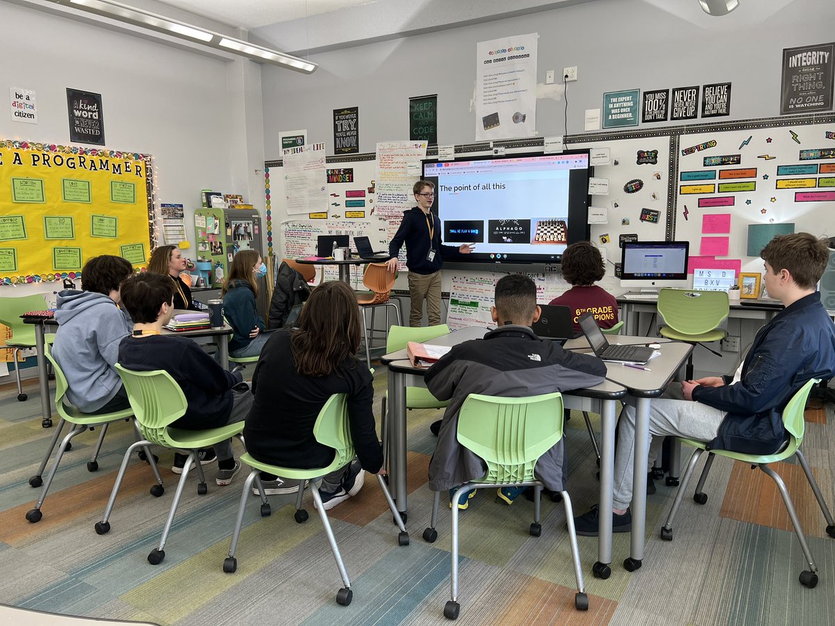 ms_deljuidice's tweet photo. 8th Grade Ss delivering their expert “Tech Talks” to their learning communities #BXVTECH https://t.co/HV5PPGicUk