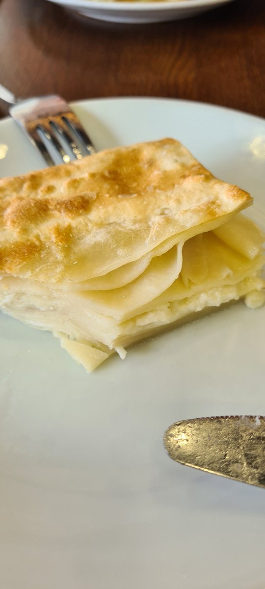 HalilMrT4Real's tweet photo. Su Böreği (Water Borek)🍴
+
Türk Kahvesi (Turkish Coffee) ☕
=
Mutlu Halil (Happy Halil) 😊🤗😋
#khave
#Mutlu
#edutwitter https://t.co/ZokHUrifXV