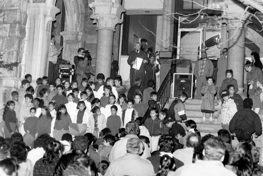 nehta_org's tweet photo. Read about the Puerto Ricans of Western Massachusetts in this semester's NEJH Featured Article and an interview with author, Joseph Carvalho III.
https://t.co/xXYKbieNLy https://t.co/XLd8HVerDg