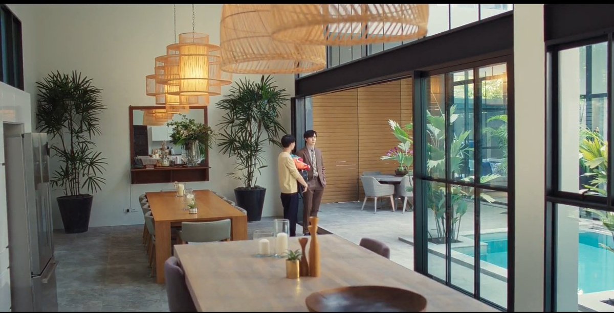 UrFujoshiSister's tweet photo. A lil bit of house tour of Hia Lian's House~

This the most beautiful house I've seen in BL series ✨ #CutiePieEP4 https://t.co/szxeMmUOGe